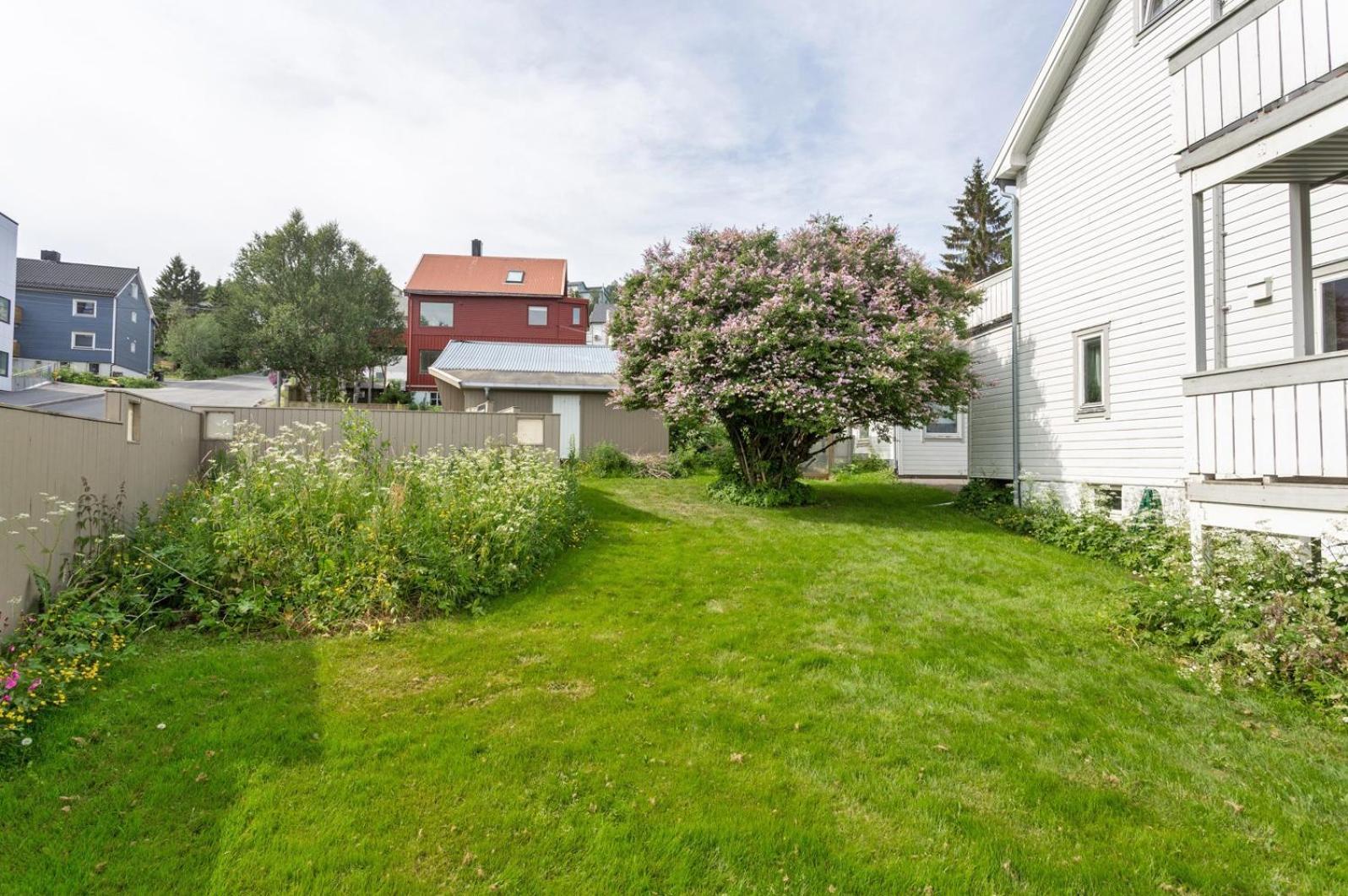 Appartement Entire 2-bedroom With Private Entrance Near Centre