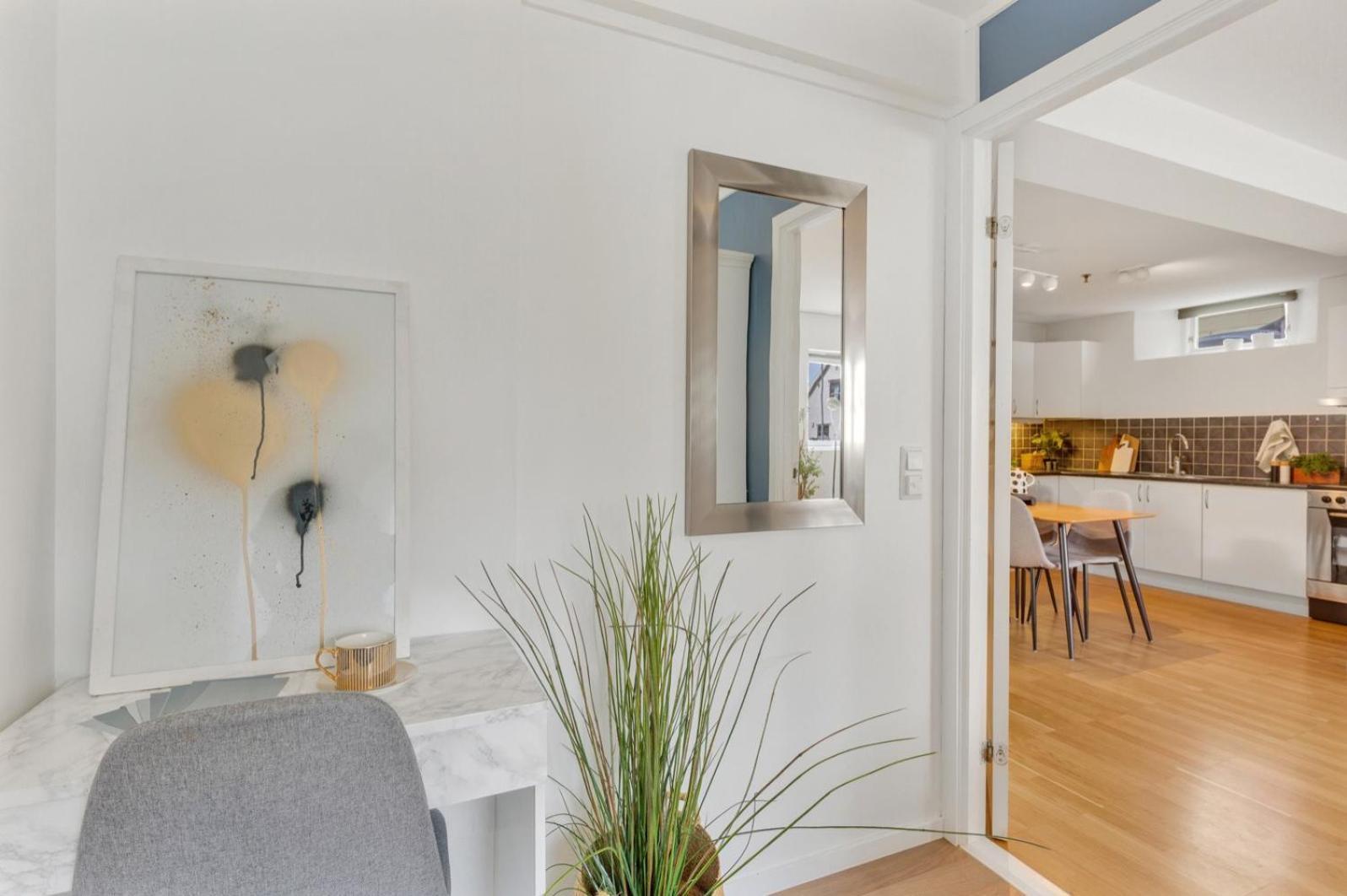Entire 2-bedroom With Private Entrance Near Centre * Tromsø